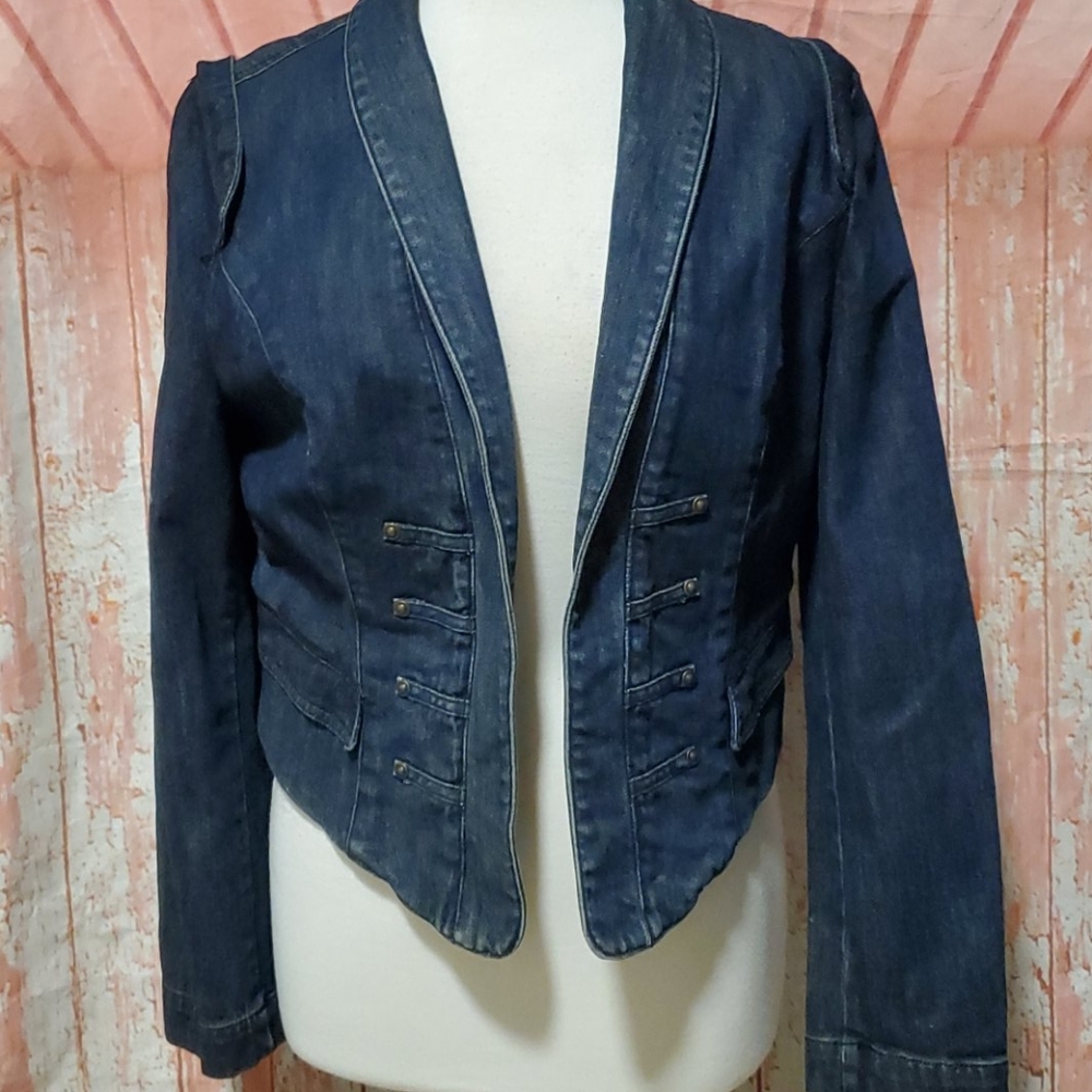 Apostrophe Denim Jacket Size Medium - image 1